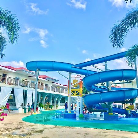 Cml Beach Resort & Waterpark Lemery Exterior photo